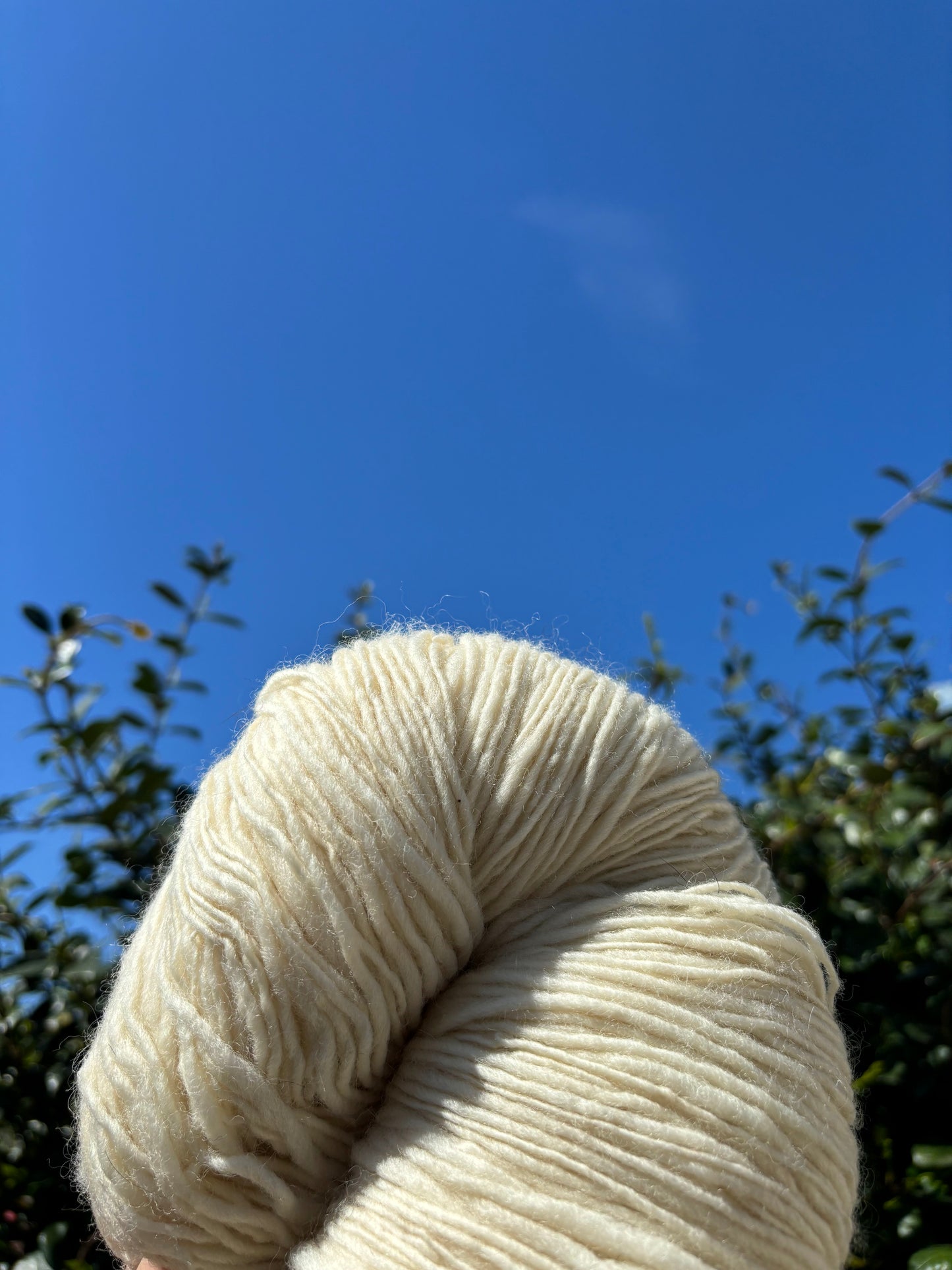 Artisaani Villalanka, Käsinkehrätty, 100% Virgin wool
