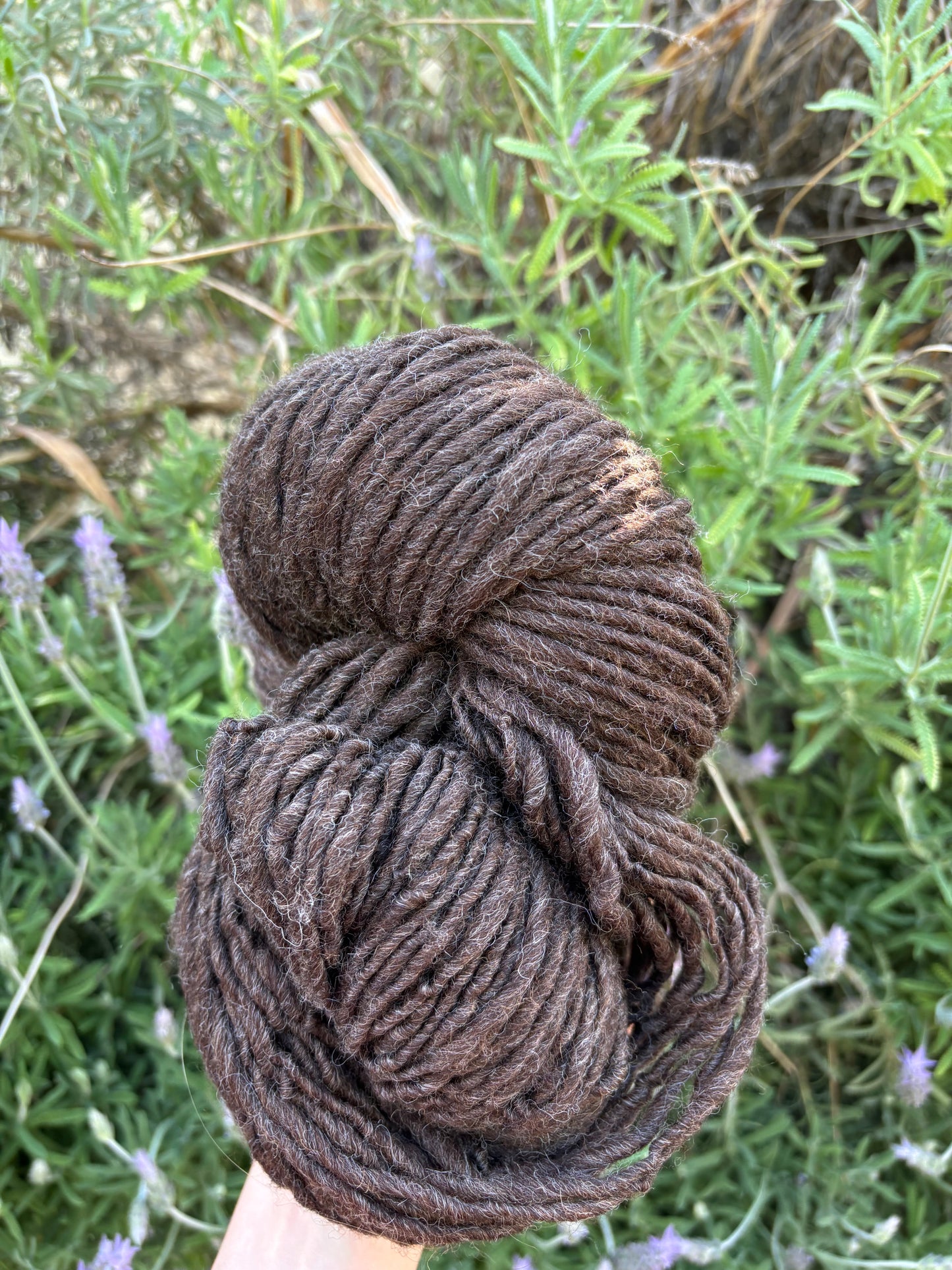 Artisaani Villalanka, Käsinkehrätty, 100% Virgin wool