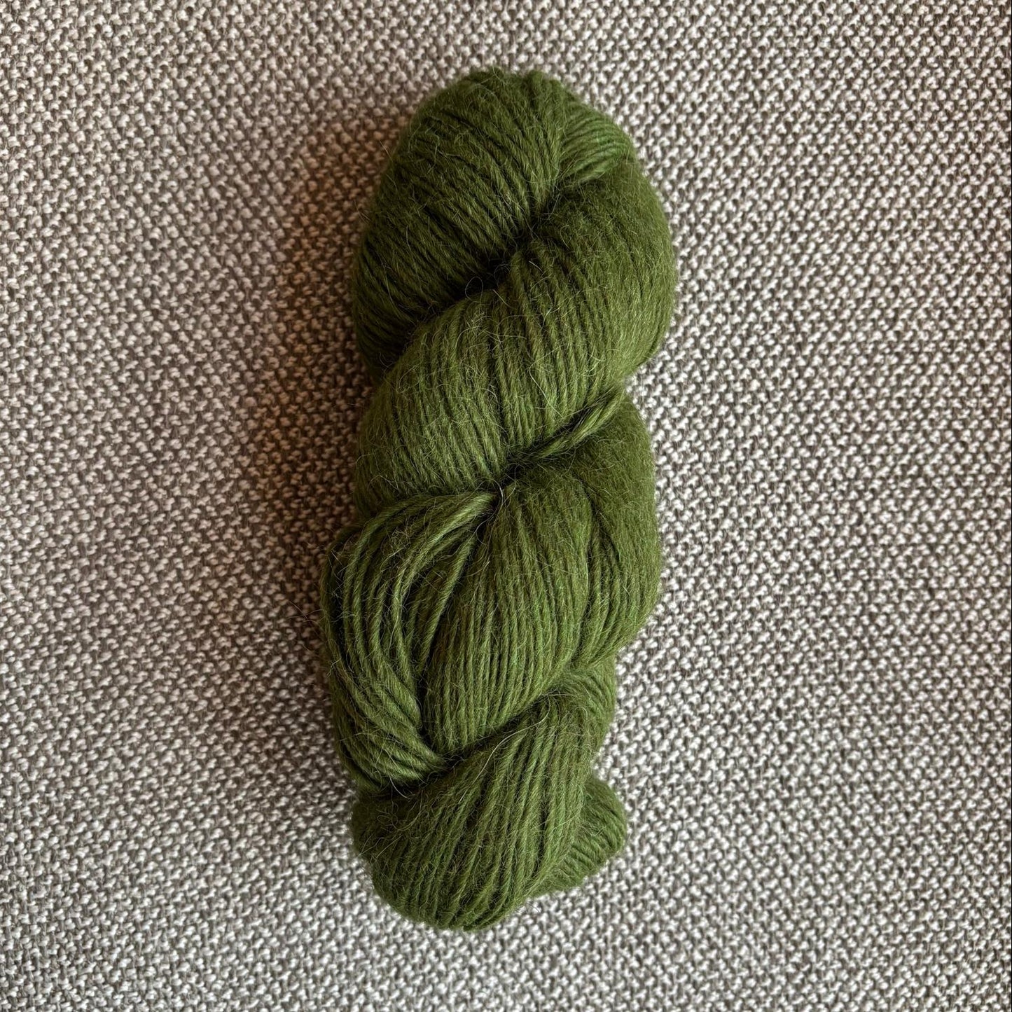 lola-the-llama-wool-villama-lanka-laama-green