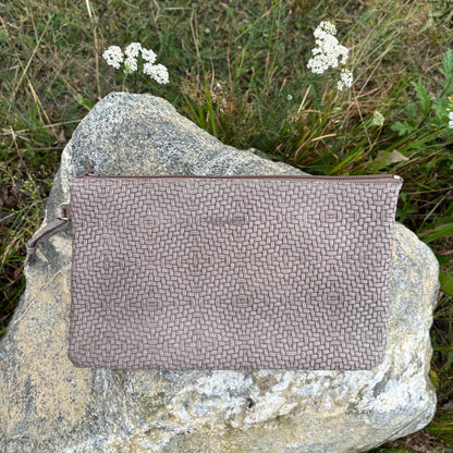 Leather bag for knitting tools