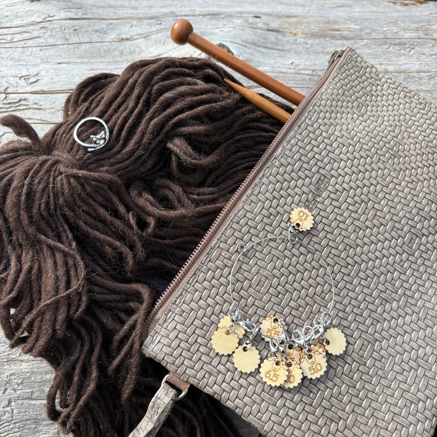 Leather bag for knitting tools