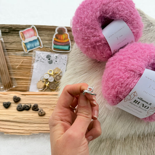 Ystävänpäivä Box 2: Alpakkabouclé & Kissa-neulontasormus – Pinkki