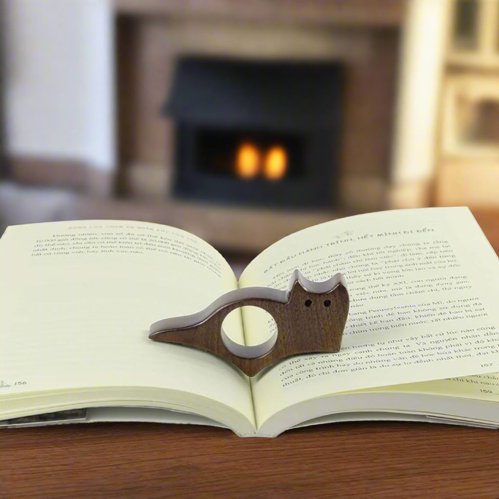 Wooden Bookmark for Reading - Puiset kirjanmerkit lukemiseen